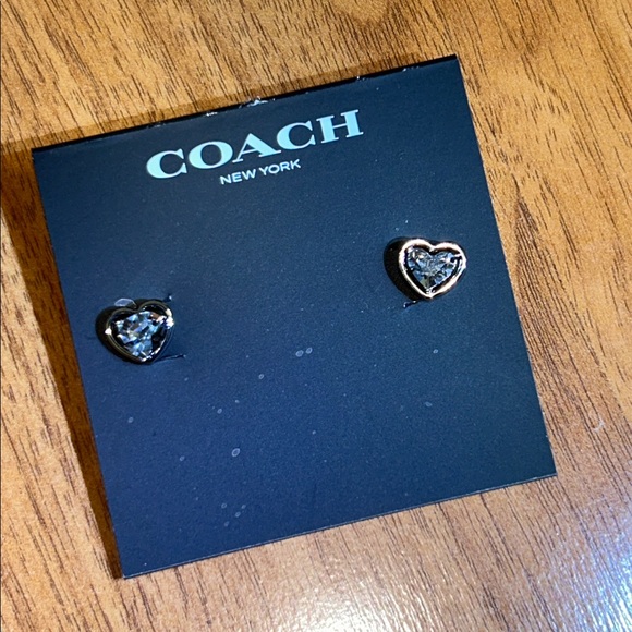 Brand New in Box Coach Silver Tone Heart Halo Stud  Earrings - Picture 3 of 11